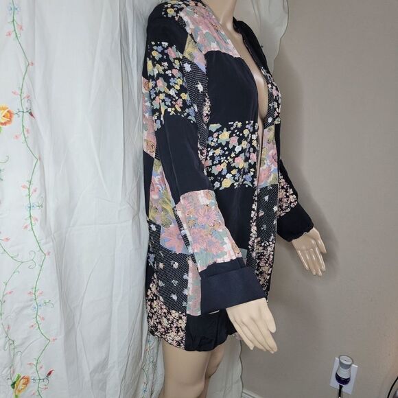 Vintage New Concepts MIX PRINT light weight blazer. - Picture 11 of 13